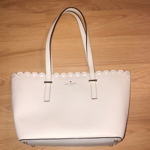 Kate Spade leather scalloped shoulder bag!